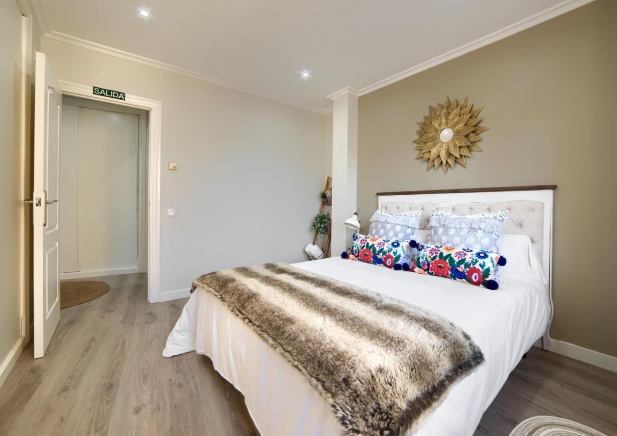 Apartamentos4U Tudela Centro - Parking Incluido Экстерьер фото